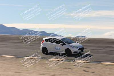 media/Jan-04-2026-SCCA SD (Sun) [[defc442887]]/4-Novice Group/Session 2 Bowl Speed Pans/